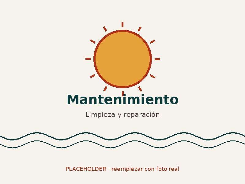 Técnico dando mantenimiento a un calentador solar